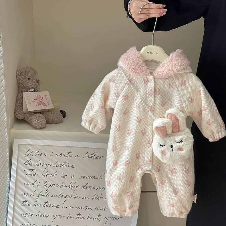 Warm kitty romper without purse