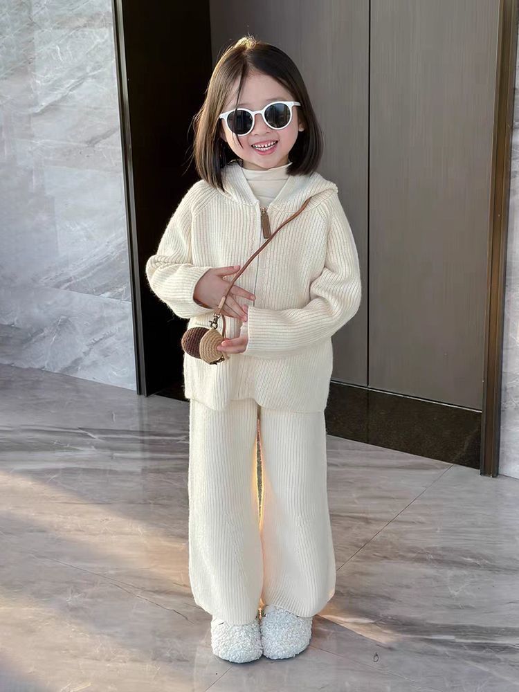 Cozy white jacket track set elegant outfit