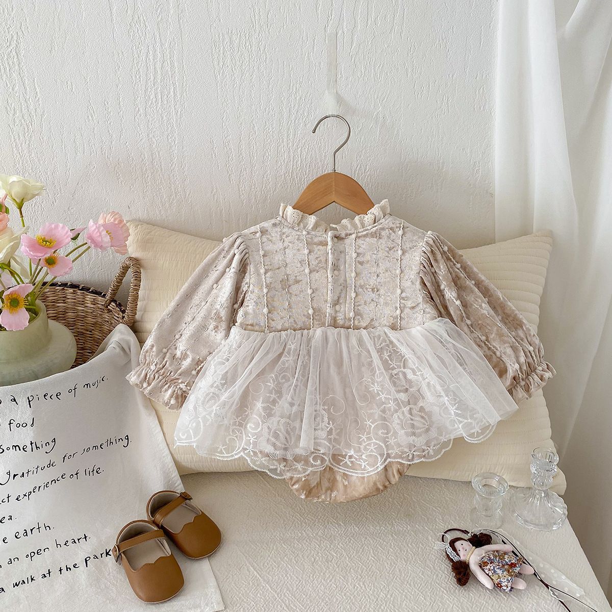 Hot shot velvet dress for bab