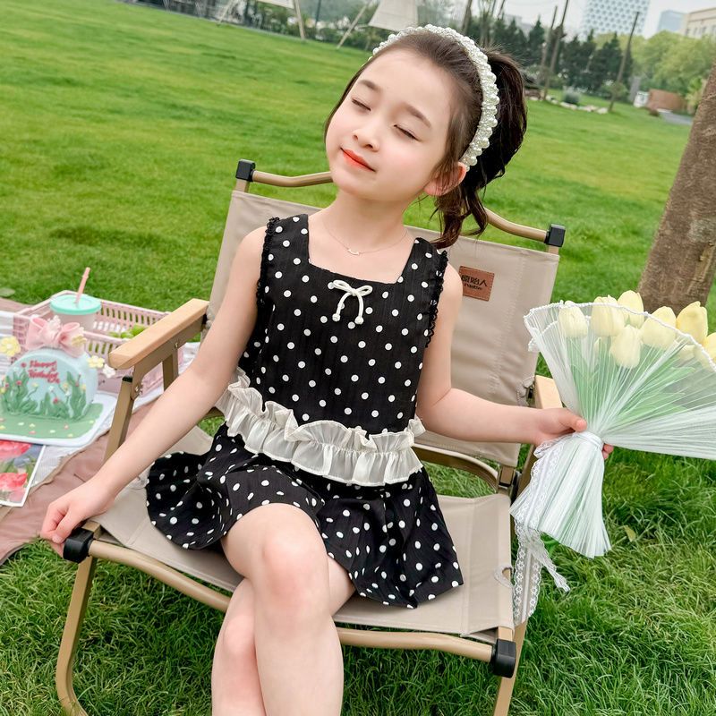 Polka Dot top and skirt short divider
