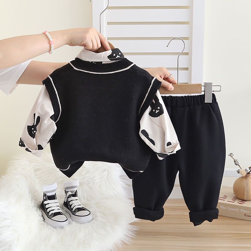 Little bunny 3 pc set with tie Detachable