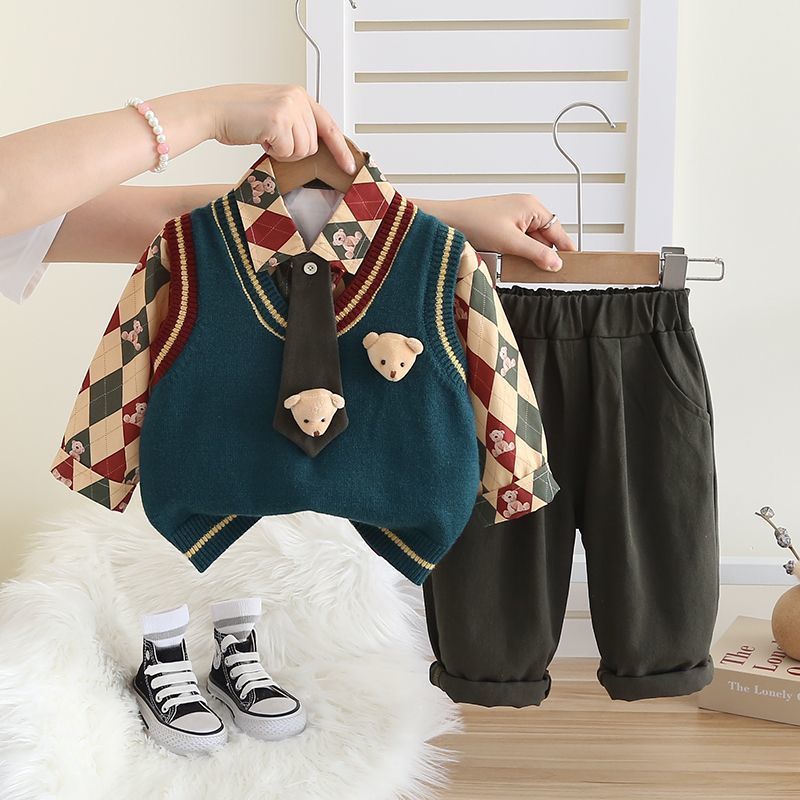 Smart 3 pc teddy with diamond shape shirt set