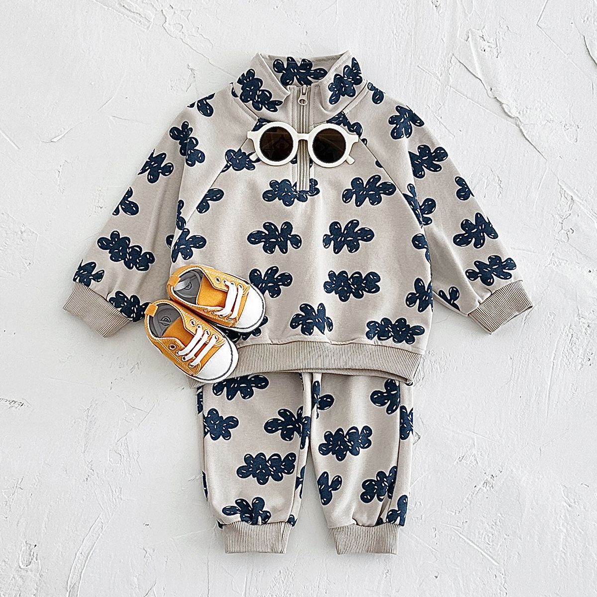 CHARMING 2 PC TRACK SUIT