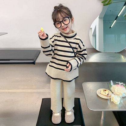 Black and white Stripes cord set