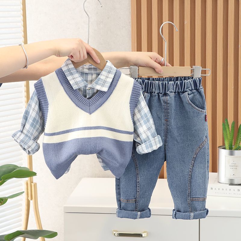 Little Classic Charm Knit Vest Set - Image 2