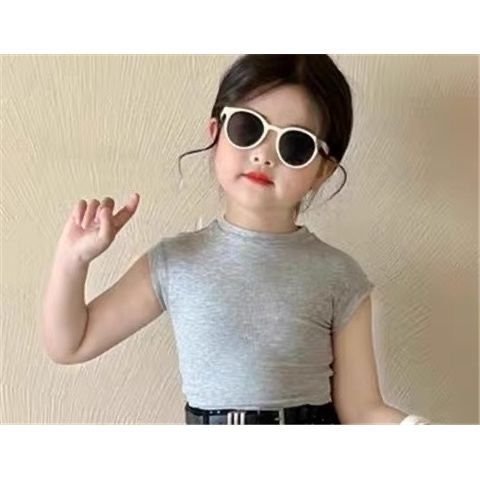 Mini Monochrome Chic - Image 4