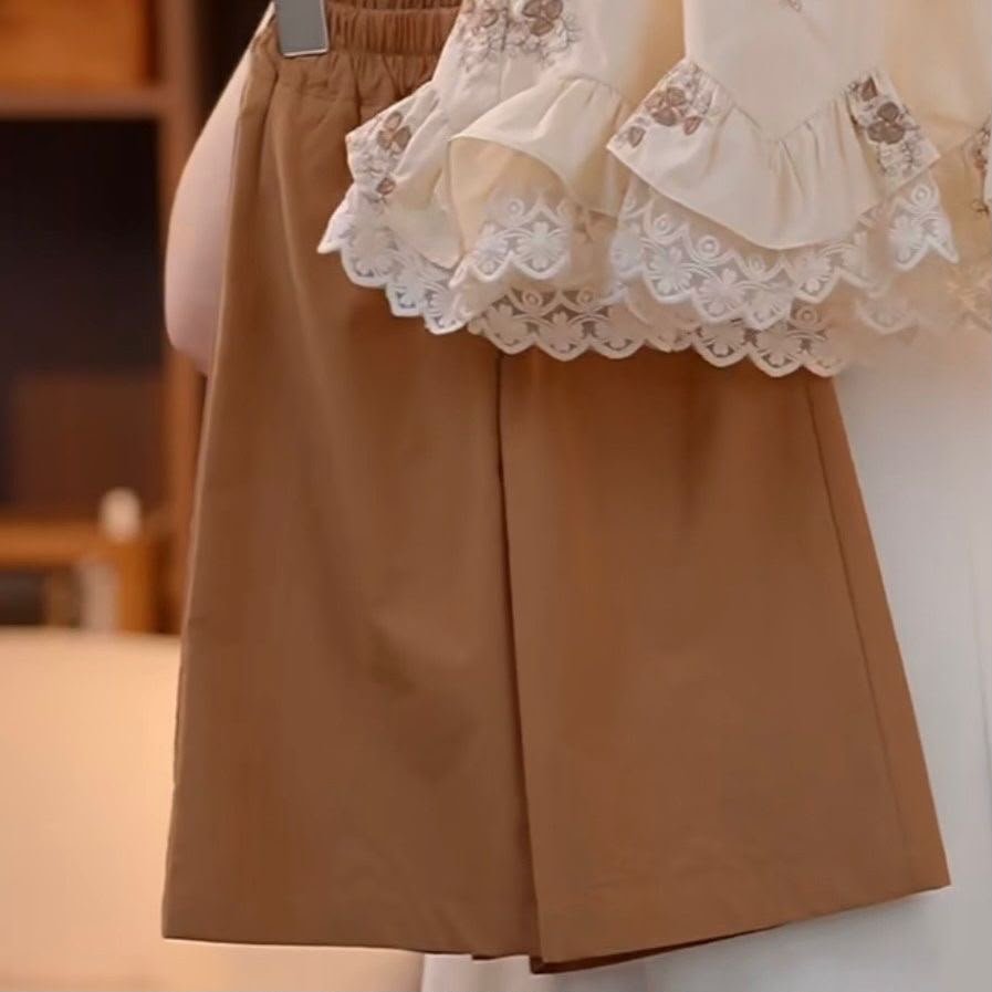 Vintage Floral Ruffle Top & Camel Pant Set - Image 7