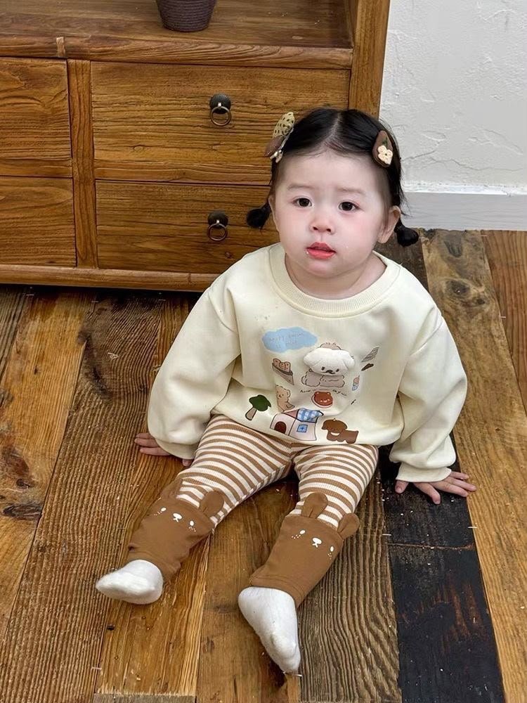 Cozy Bear Story Co-Ord Set - Image 2
